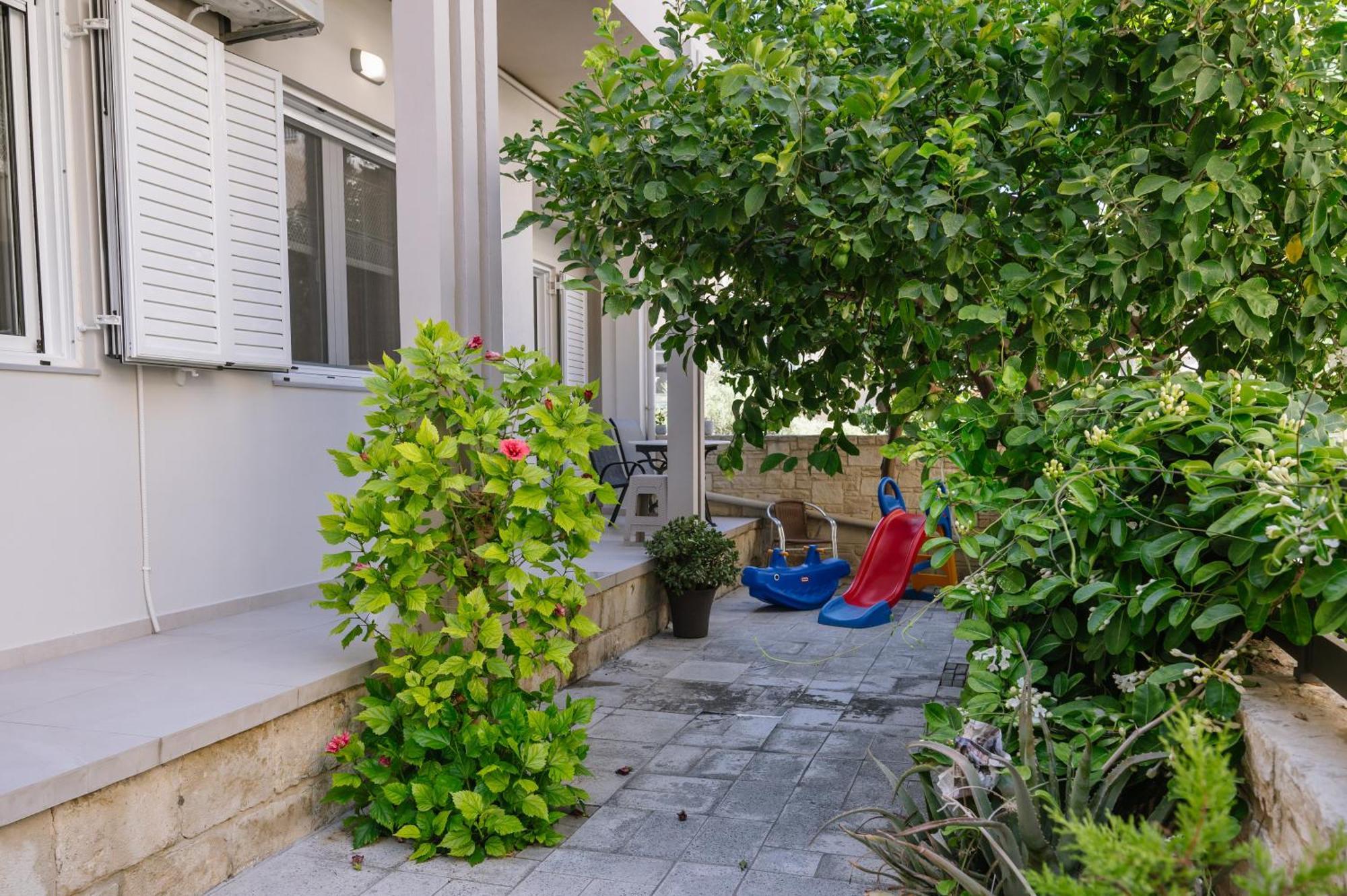 شقة Brand New Family House Est. 2023 كاندية المظهر الخارجي الصورة